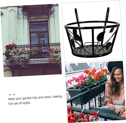 1pc Small Leaf Flower Basket Outdoor Decor Metal Fence Hanging Flower Pot Holder Railing Planter Hanger Hanging Planter Pots for Plants Flower Hanging Holder Window Leaves Iron