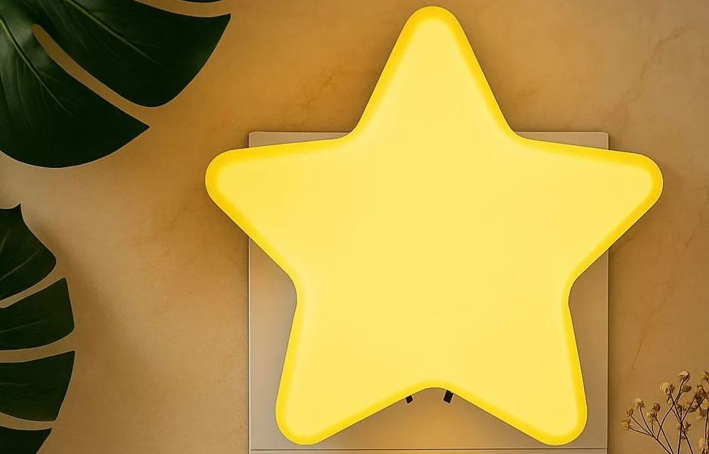 Star-Shaped LED Night Light for Kids – Intelligent Light Sensor